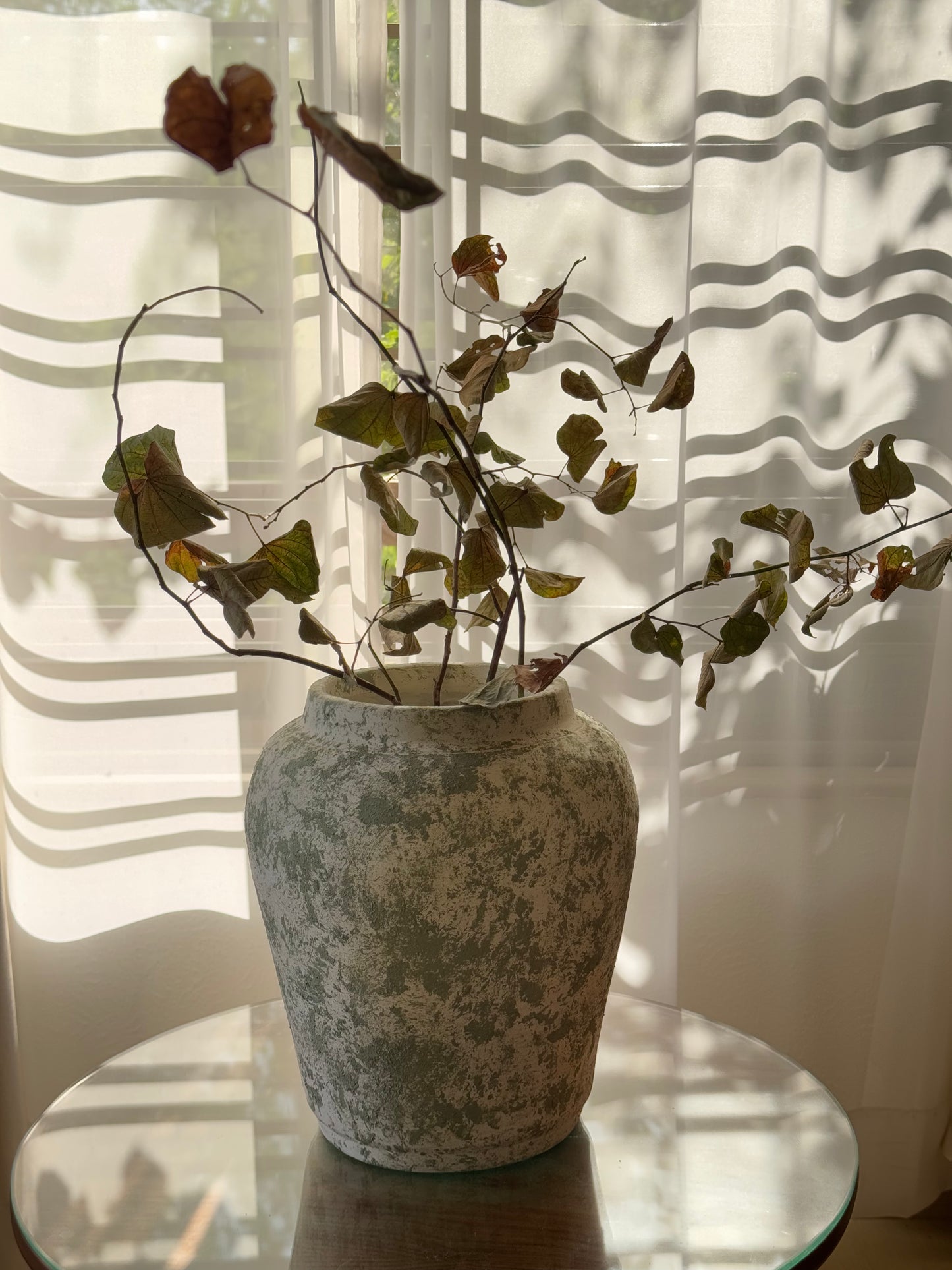 THE VERDÈ TEXTURED VASE